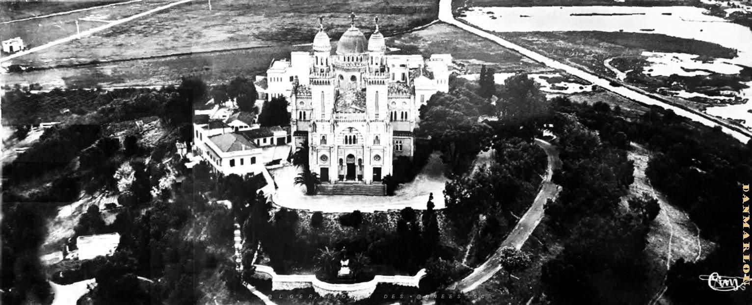 Bone-Hippone - Vue panoramique - Basilique Saint-Augustin - 1957.jpg